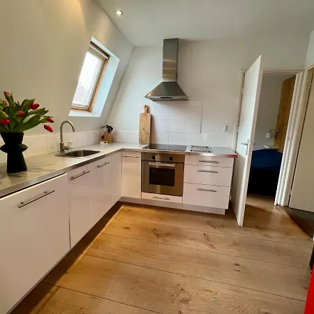 アパート Achter De Duinen